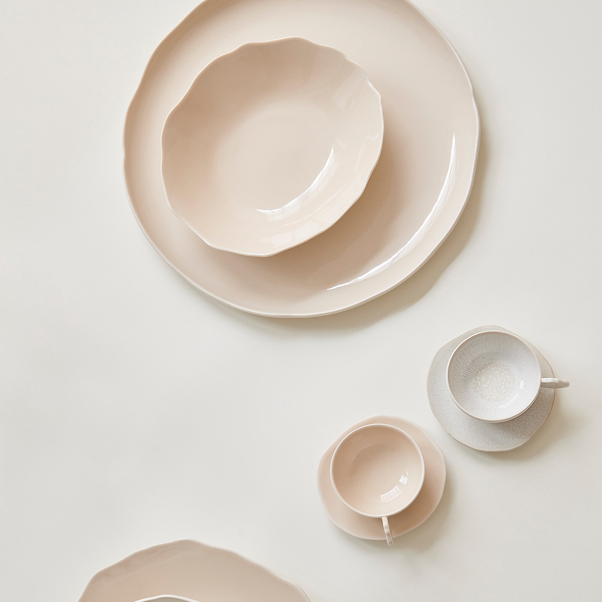 assiette creuse nude