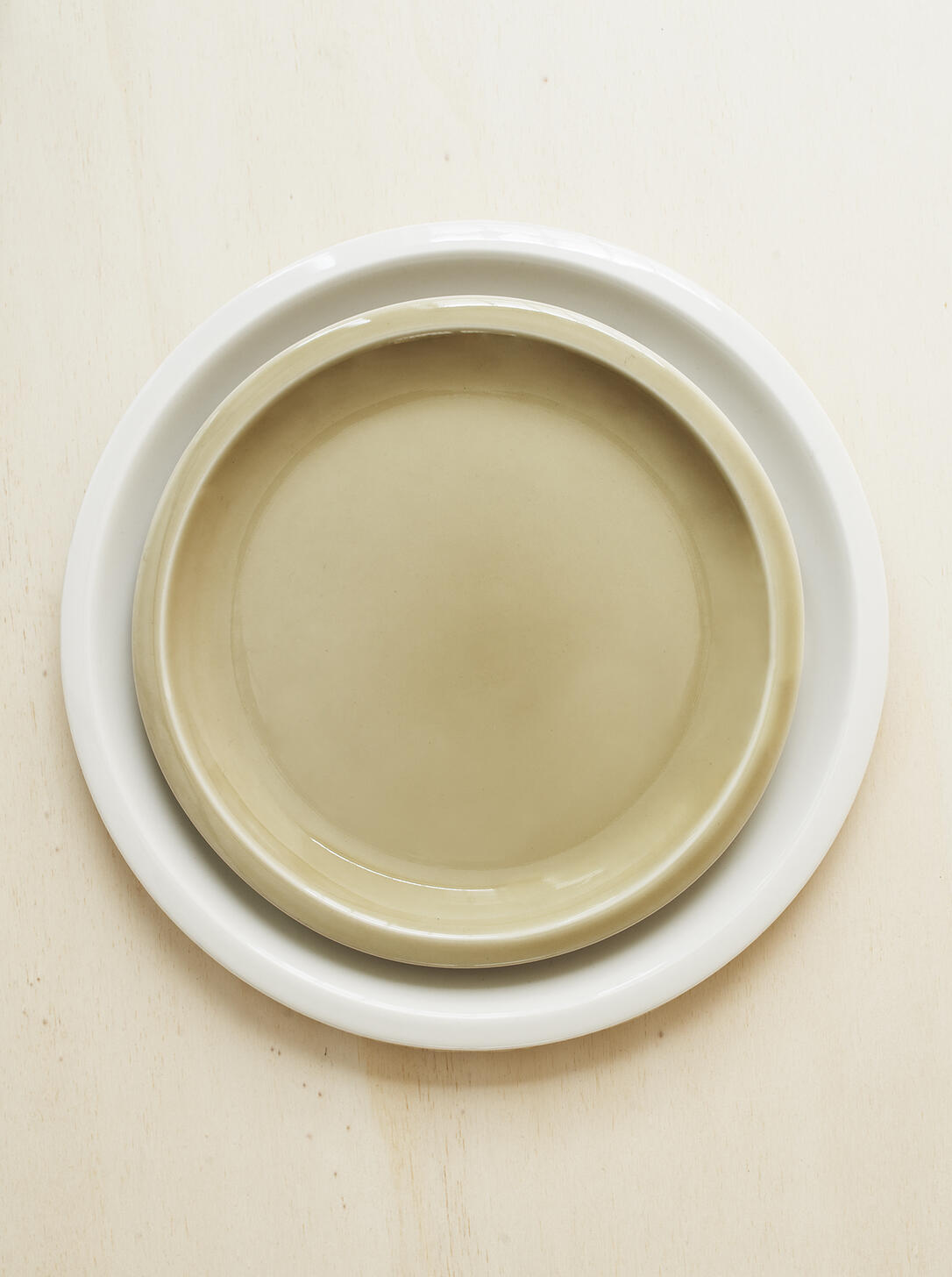 plate l cantine vert argile ceramic manufacturer