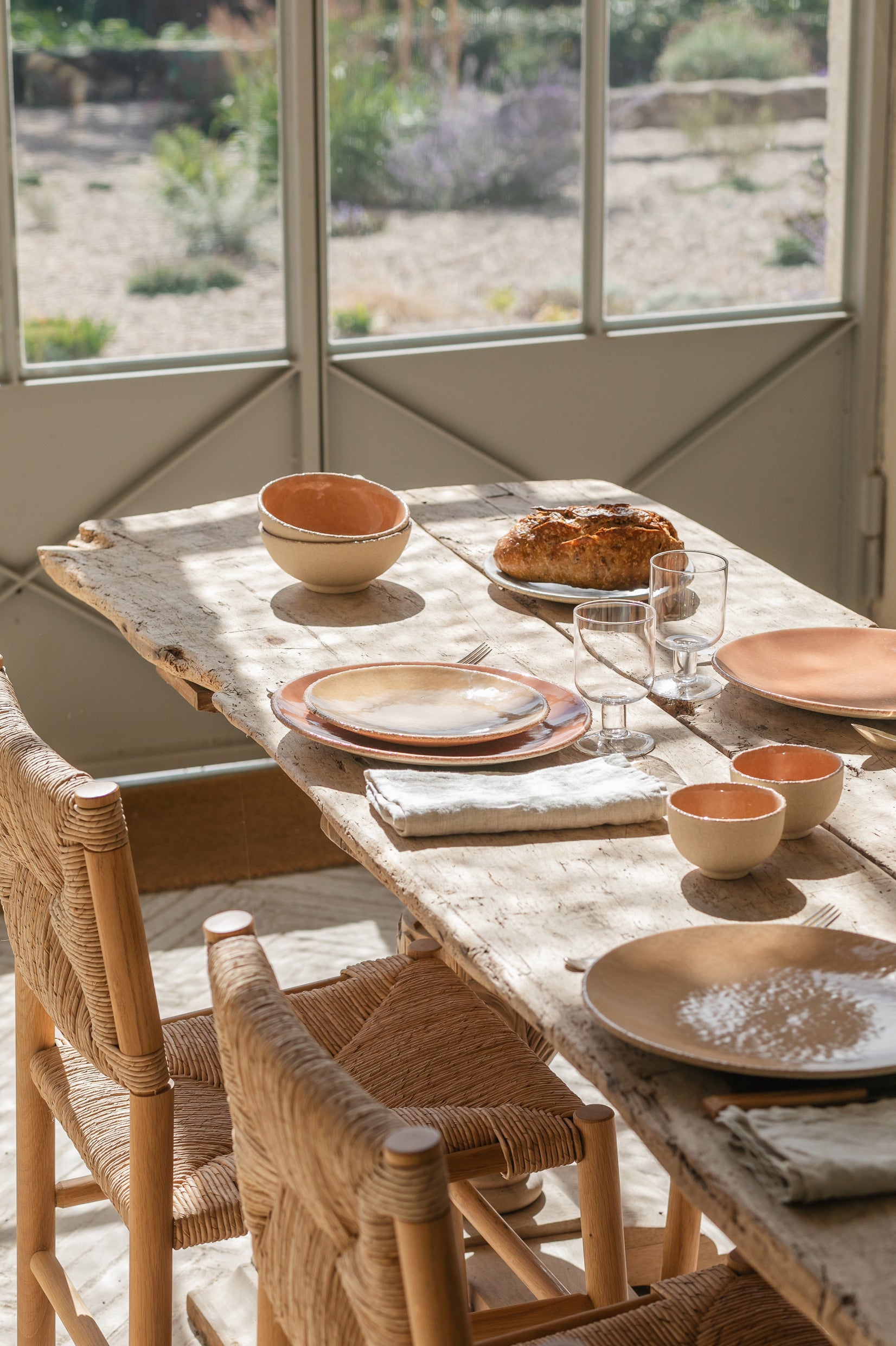 white peach dessert plate
