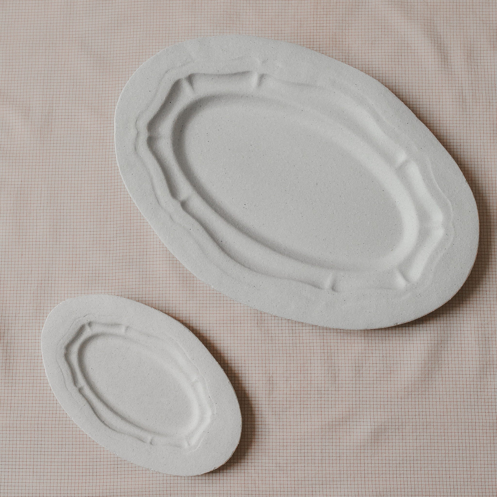 oval dish l matte sand