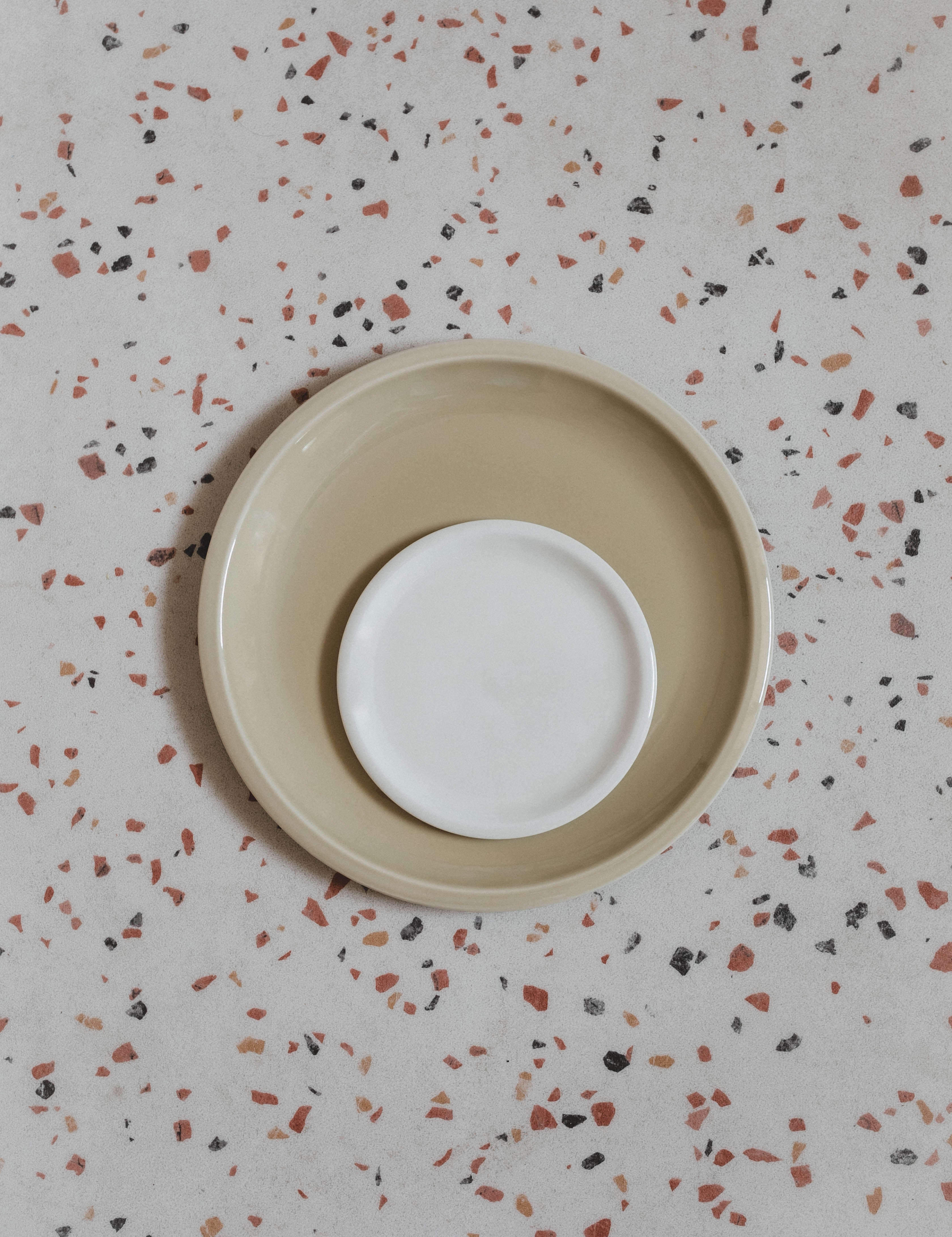 assiette-l-vert-argile.jpg