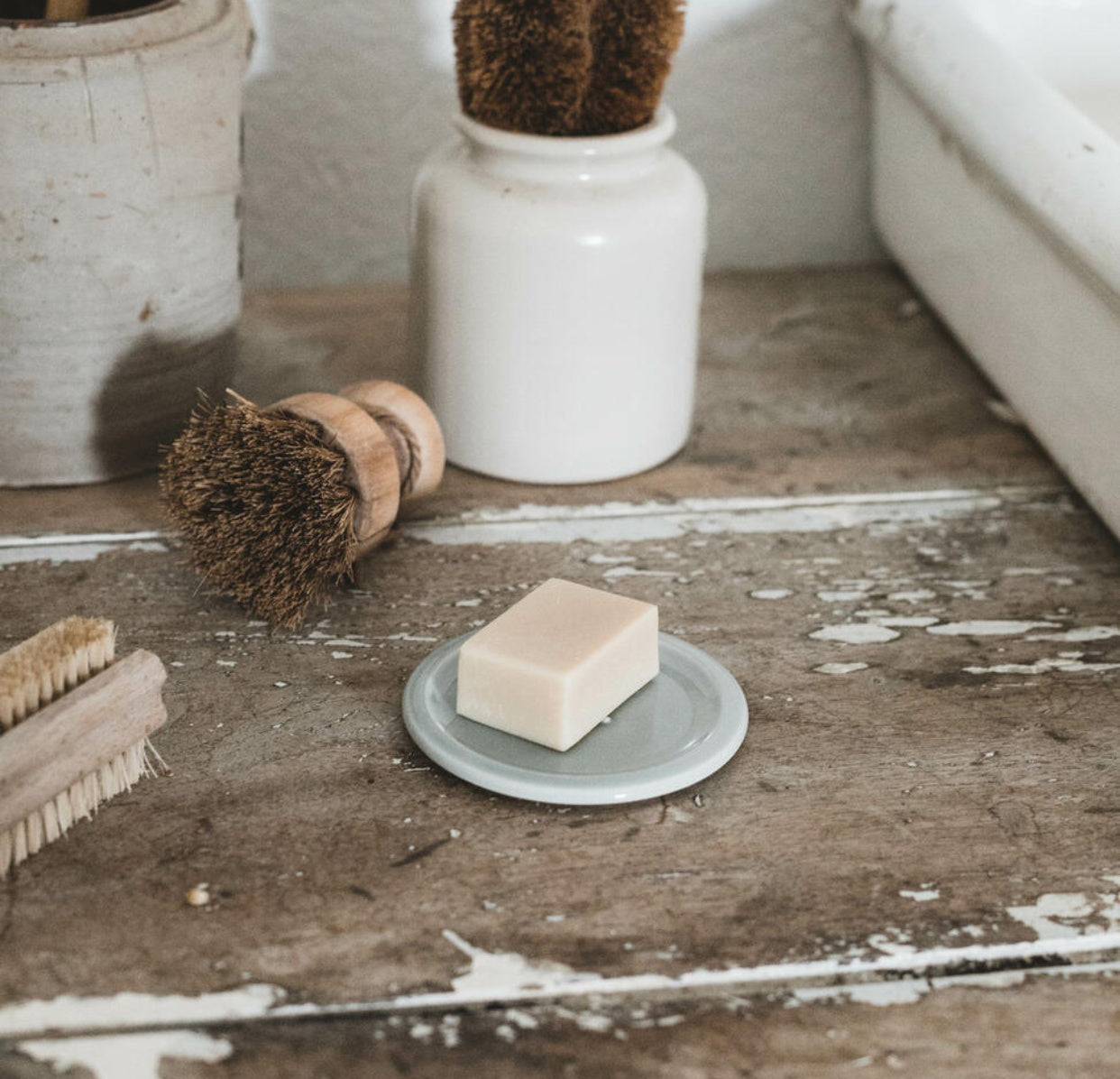 porte-savon-gris-1.jpg
