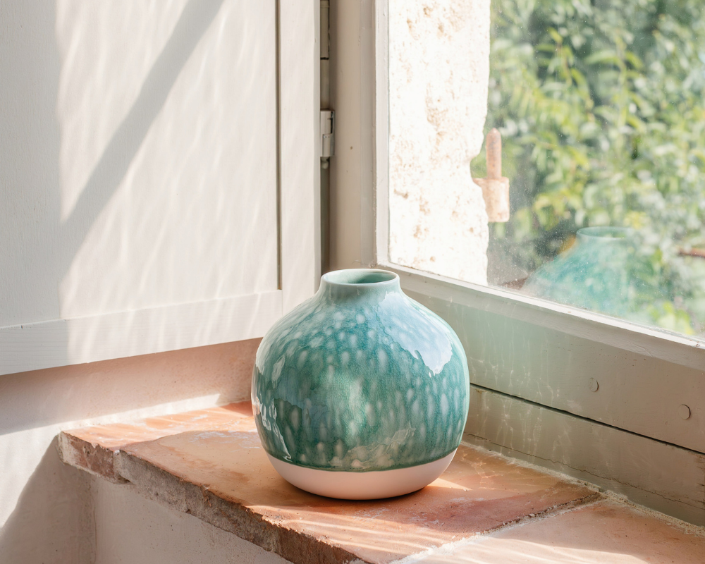 vases_d86df355-a424-40c8-85a6-332e7b3ba830.png