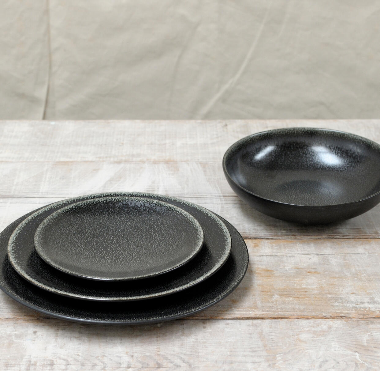 plate xl tourron céleste ceramic manufacturer