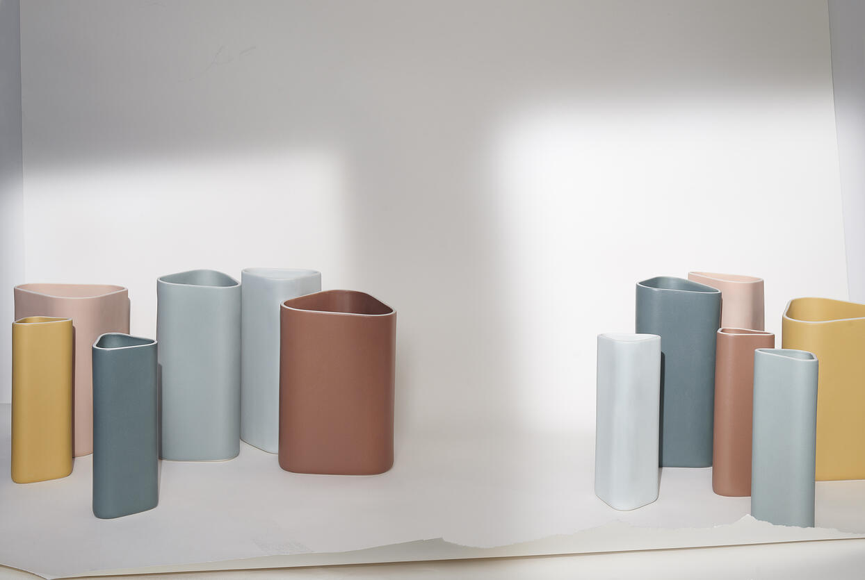 019_221220_VASES_JARS_CI-8592WEB